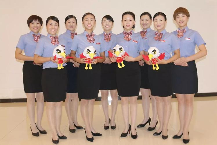 金鹰家电商场 以礼仪服务铸就品质购物体验